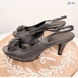 Karen Scott Breena Slingback Peep-Toe Pumps in charcoal Size 8.5